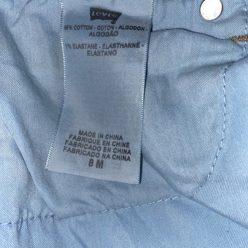 LEVI’S 552 Women’s Straight Leg Distressed Jeans in Medium BLU Wash Size 8 - Picture 6 of 7